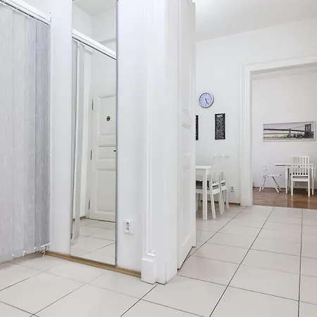 Wenceslas Aparthotel
