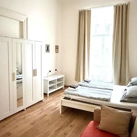 Wenceslas Aparthotel
