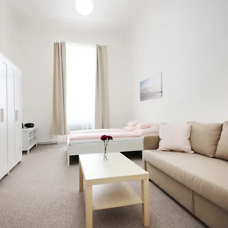 Wenceslas Aparthotel 3*