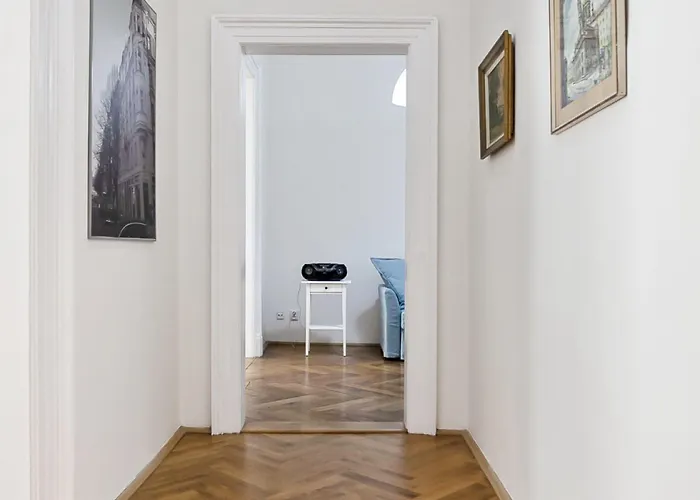 Wenceslas Aparthotel 3*